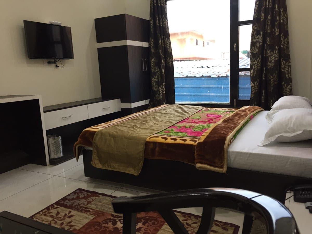 Oyo 30415 Hotel White City Anandpur  Luaran gambar